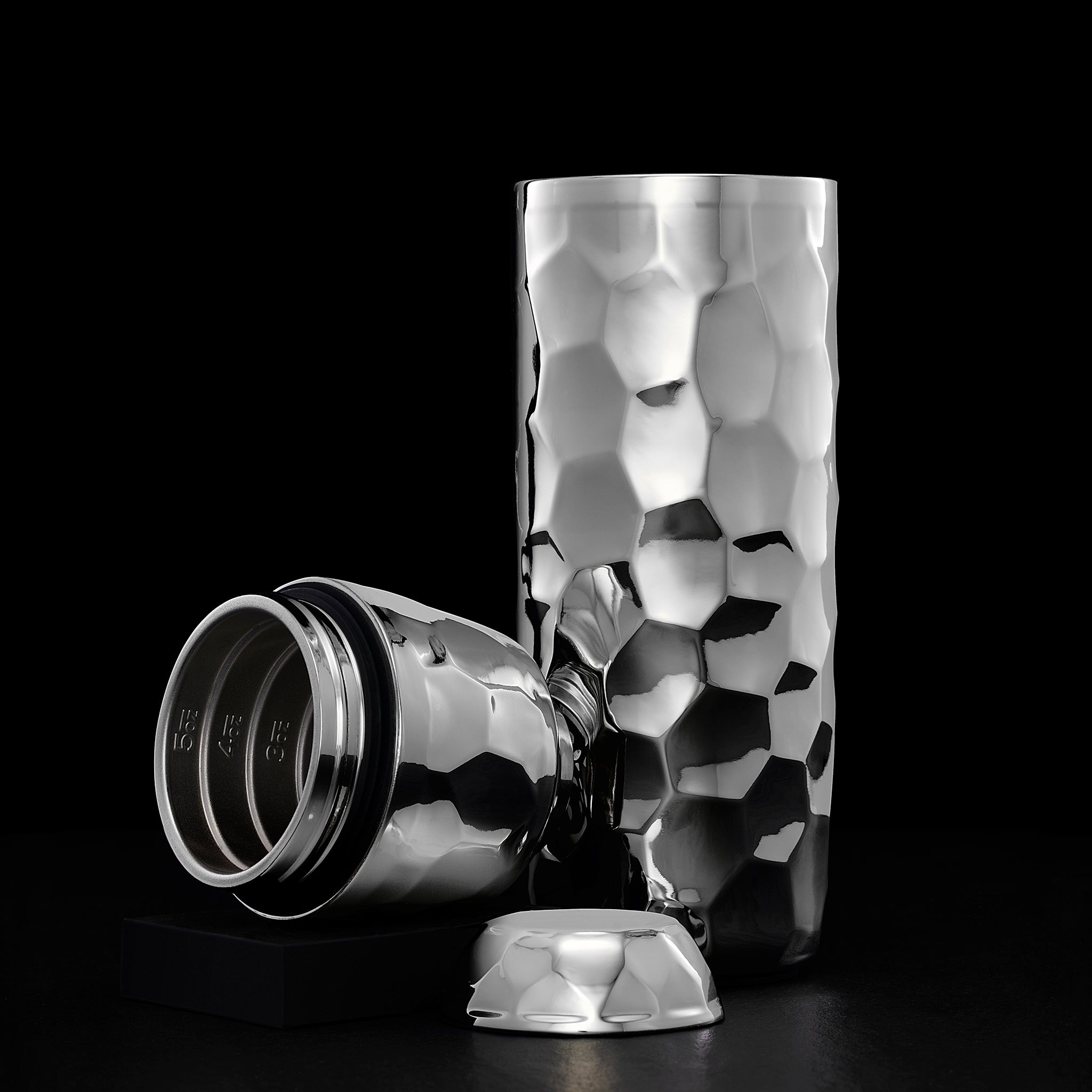 Cocktail Shaker, 25 oz (Chrome)